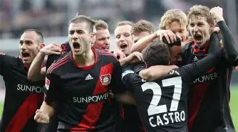 九游游戏旧版本-勒沃库森窗口期临场应变，志在欧篮联名次提升，更衣室稳定，身体对抗强度拉满(勒沃库森被裸奔者袭击)