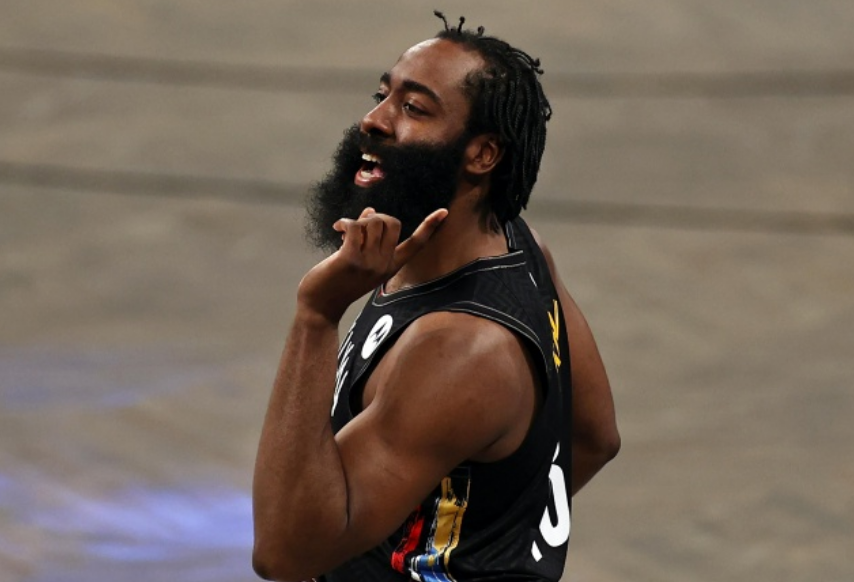 九游游戏旧版本-包含这也行？今夜临场应变引欢呼转折点洛杉矶湖人单刀错失，风云突变AC米兰清晨篮板制胜的词条